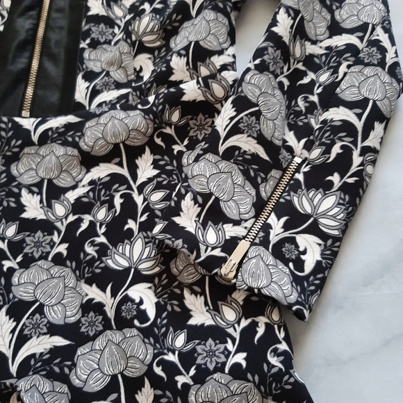 Zara Floral Romper - Picture 3 of 7